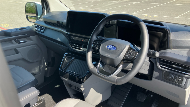 Ford Tourneo Custom 340 L2 Electric Rwd 160kW 65kWh H1 Titanium X 8 seater Auto